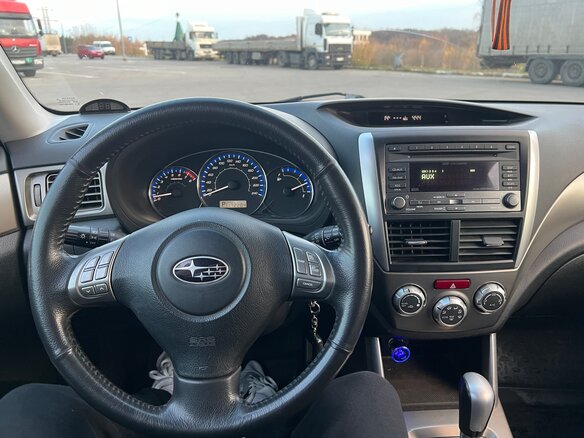 2010 Subaru Forester III, серебристый, 900000 рублей - вид 9