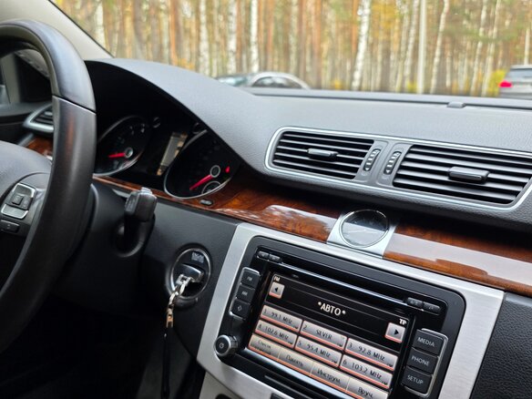 2011 Volkswagen Passat B7, чёрный, 1900000 рублей - вид 33