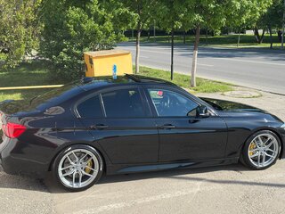 2016 BMW 3 серии 330i xDrive VI (F3x) Рестайлинг, чёрный, 2650000 рублей, вид 4