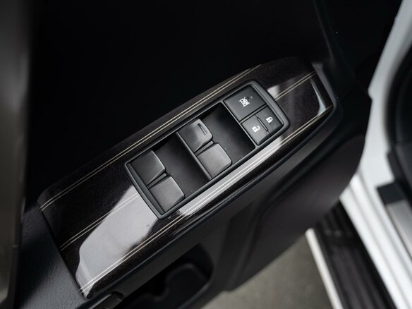 2021 Lexus GX 460 II Рестайлинг 2, белый, 7280000 рублей - вид 17