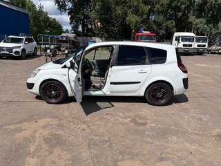 2004 Renault Scenic II, белый, 355000 рублей, вид 5