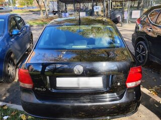 2014 Volkswagen Polo V, чёрный, 800000 рублей, вид 3
