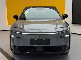 2026 Toyota bZ3X 58.3 kWh, серый, 2645000 рублей, вид 2