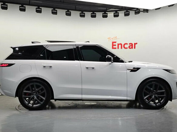 2025 Land Rover Range Rover Sport P360 MHEV III, белый, 15132000 рублей - вид 4