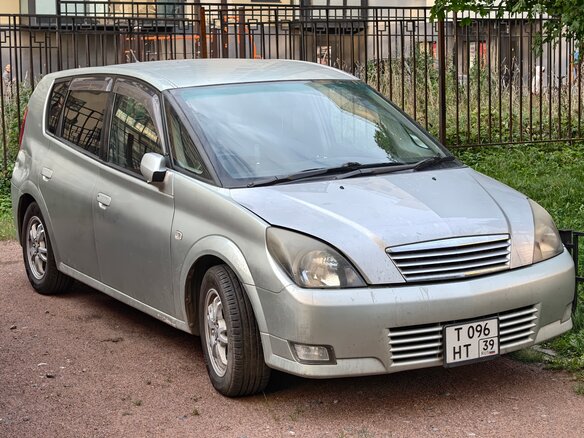 2000 Toyota Opa I, серебристый, 330000 рублей