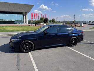 2019 BMW 5 серии 520d VII (G30/G31/G38), чёрный, 3850000 рублей, вид 4