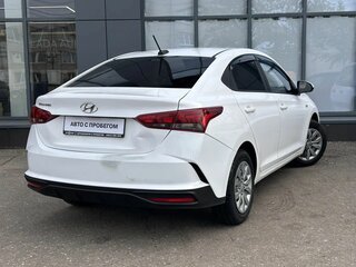 2021 Hyundai Solaris II Рестайлинг, белый, 915000 рублей, вид 4