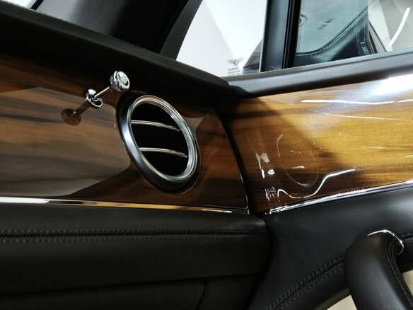 2018 Bentley Bentayga I, серый, 8119000 рублей - вид 28