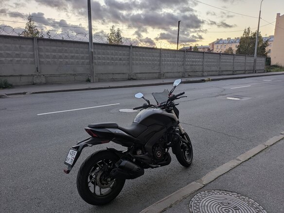 2026 Bajaj Dominar 400, чёрный, 410000 рублей