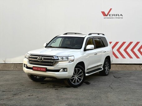 Toyota Land Cruiser 200 Series Рестайлинг 2