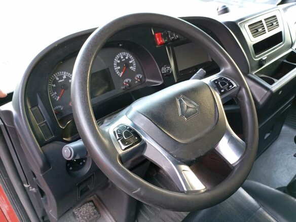 2023 Sinotruk Sitrak C7H, красный, 4736000 рублей - вид 6