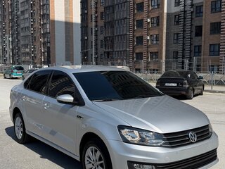 2019 Volkswagen Polo V Рестайлинг, серебристый, 1390000 рублей, вид 3
