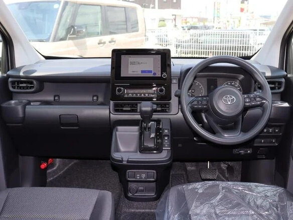 2023 Toyota Sienta III, белый, 1250000 рублей - вид 12