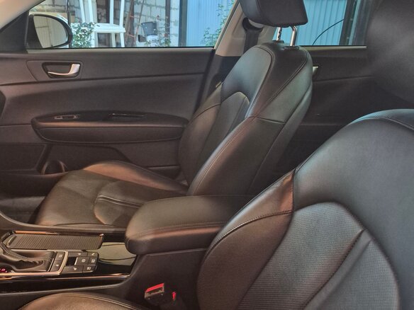 2019 Kia Optima IV Рестайлинг, белый, 1950000 рублей - вид 7