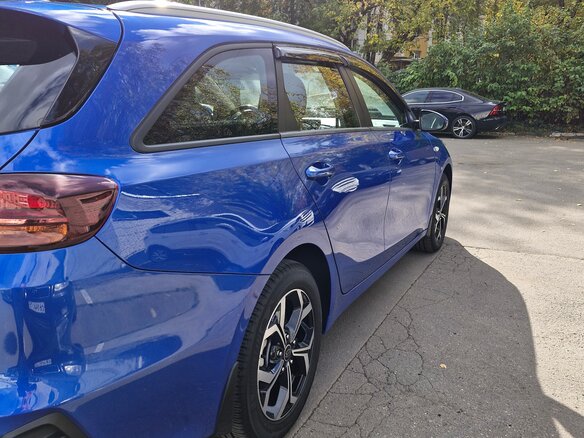 2021 Kia Ceed III, синий, 2255000 рублей - вид 2