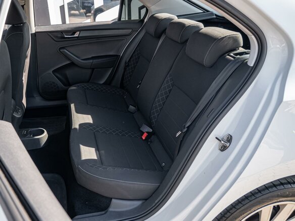 2021 Skoda Rapid II, белый, 1480000 рублей - вид 8