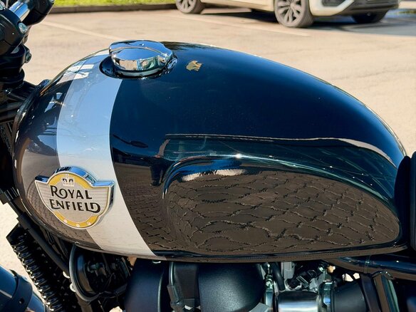 2026 Royal Enfield Bear 650, чёрный, 737000 рублей - вид 12