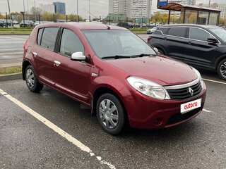 2011 Renault Sandero I, красный, 450000 рублей, вид 3