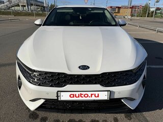 2020 Kia K5 III, белый, 2230000 рублей, вид 1