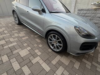 2021 Porsche Cayenne III, серый, 20000000 рублей, вид 4