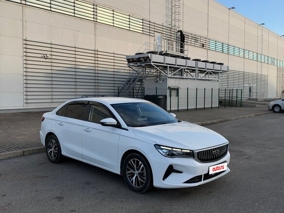 2023 Geely Emgrand II, белый, 1400000 рублей - вид 1