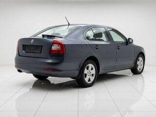 2012 Skoda Octavia II (A5) Рестайлинг, серый, 639000 рублей, вид 4