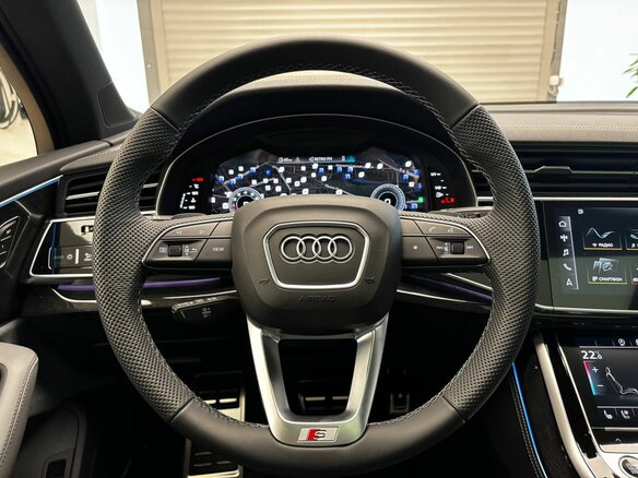 2025 Audi Q7 45 TFSI II (4M) Рестайлинг 2, белый, 11690000 рублей - вид 22