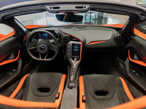 2026 McLaren 750S, оранжевый, 42900000 рублей - вид 13