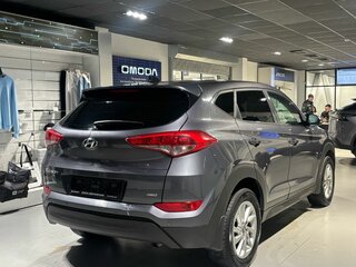 2017 Hyundai Tucson III, серый, 2350000 рублей, вид 4