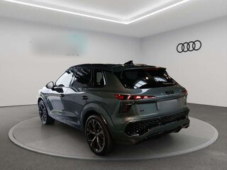 2025 Audi Q3 TFSI III (FJ), зелёный, 6675000 рублей, вид 4