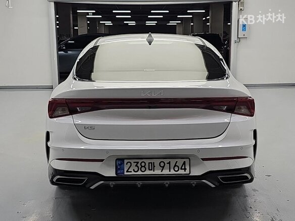 2023 Kia K5 III, белый, 2200000 рублей - вид 2