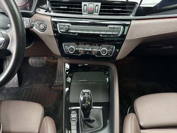 2022 BMW X1 Long 20Li sDrive II (F48) Рестайлинг, белый, 2590000 рублей - вид 9