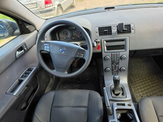 2011 Volvo S40 II Рестайлинг, чёрный, 720000 рублей, вид 4