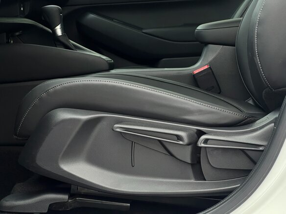 2023 Honda Vezel II, белый, 1695007 рублей - вид 15