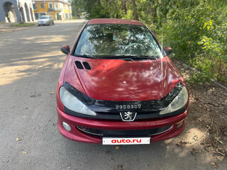 2009 Peugeot 206 +, красный, 210000 рублей, вид 1