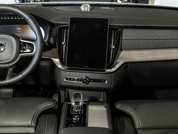 2026 Volvo XC90 B5 II Рестайлинг 2, белый, 13950000 рублей - вид 20