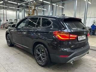 2018 BMW X1 20i xDrive II (F48), чёрный, 2731000 рублей, вид 3