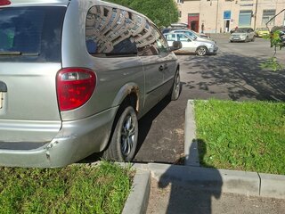 2003 Dodge Caravan Grand IV, серебристый, 370000 рублей, вид 2