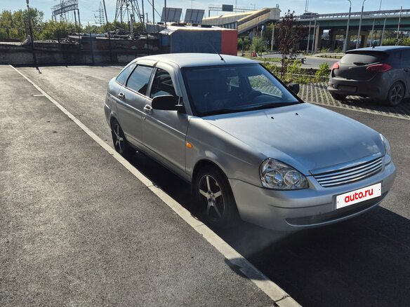 2011 Lada (ВАЗ) Priora I, серебристый - вид 1