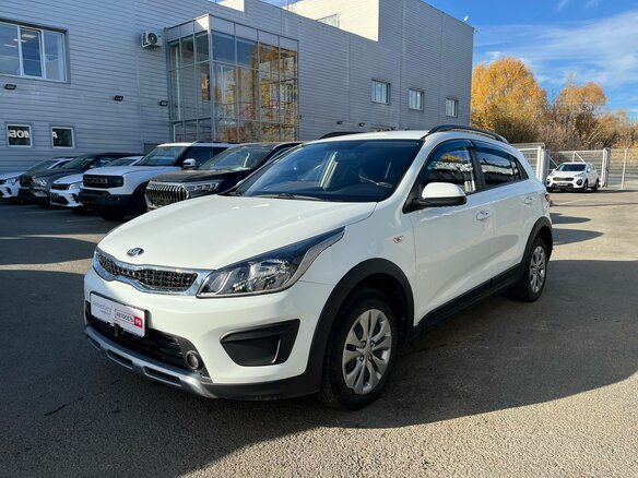 2020 Kia Rio X-Line IV, белый, 1090633 рублей - вид 3