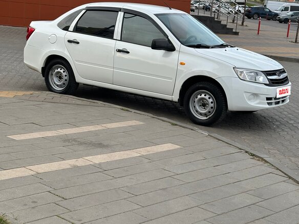 2014 Lada (ВАЗ) Granta I, белый, 395000 рублей - вид 3