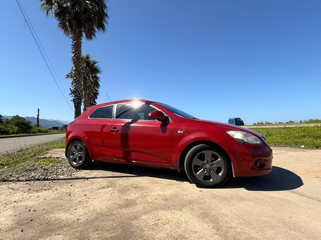 2008 Kia Ceed I, красный, 520000 рублей, вид 2