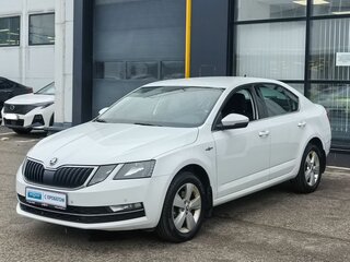 2020 Skoda Octavia III (A7) Рестайлинг, белый, 1750000 рублей, вид 1