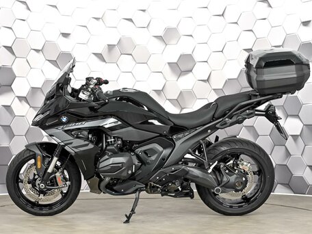 2025 BMW R 1300 RS, чёрный, 2290000 рублей, вид 4