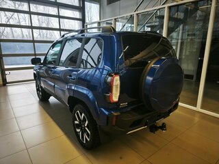2026 Lada (ВАЗ) Niva Travel I Рестайлинг, синий, 1809000 рублей, вид 5