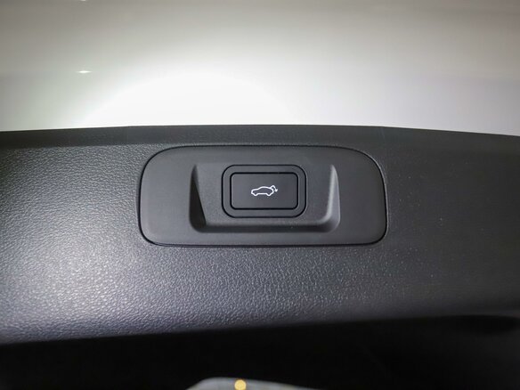2026 Geely Coolray I Рестайлинг 2, белый, 2975000 рублей - вид 17