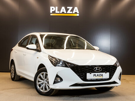 2020 Hyundai Solaris II Рестайлинг, белый, 1400000 рублей, вид 2