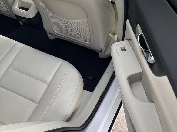 2020 Volvo S60 III, белый, 3580000 рублей - вид 38