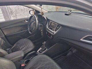 2019 Hyundai Solaris II, серебристый, 1370000 рублей, вид 4