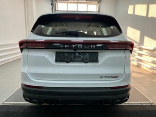 2023 Jetour X70+ I Рестайлинг, белый, 2650000 рублей, вид 5